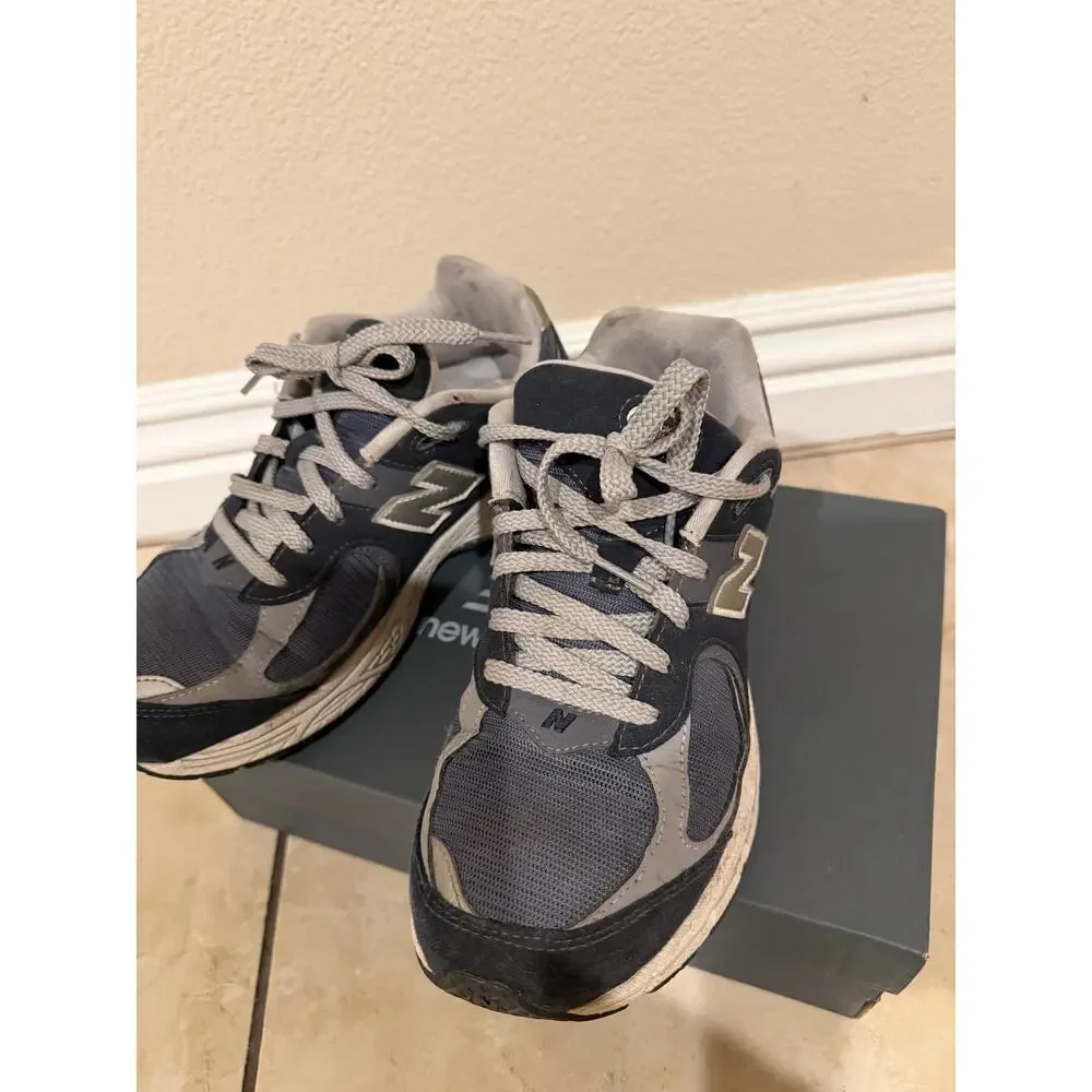 New Balance 2002R Eclipse Silver Sneakers